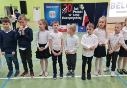 20 lat Polski w Europie 2024 - pokazuje zdjęcia w głównym katalogu albumu 20 lat Polski w Europie 2024