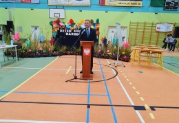 Dzień Edukacji Narodowej 2024 - pokazuje zdjęcia w głównym katalogu albumu Dzień Edukacji Narodowej 2024